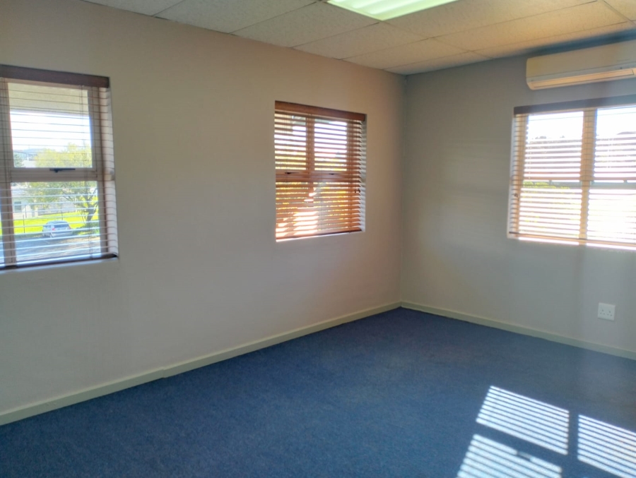 To Let Commercial Property for Rent in Rosenpark Western Cape